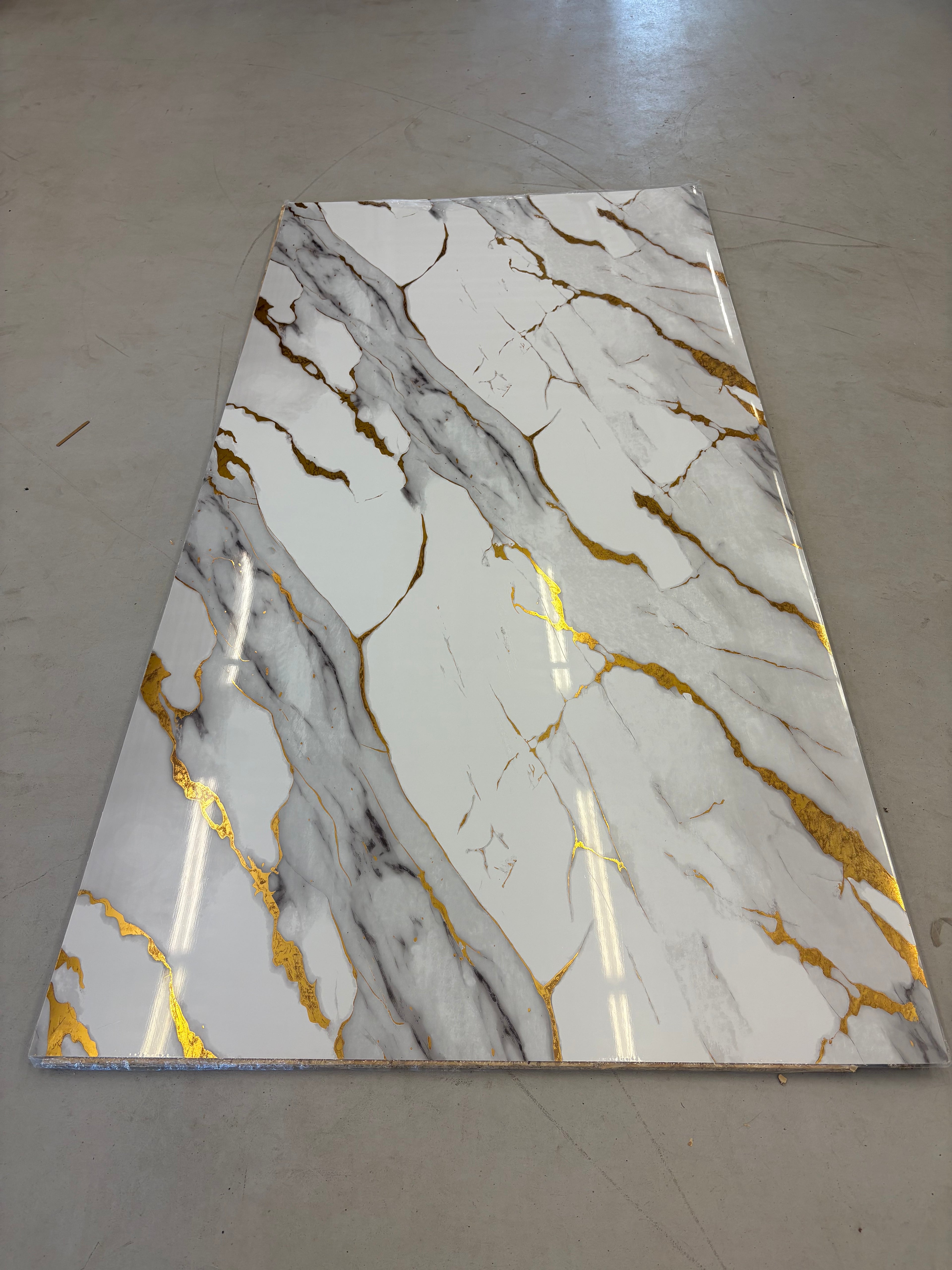 Panneau PVC imitation marbre 4 pieds x 8 pieds - FM 5