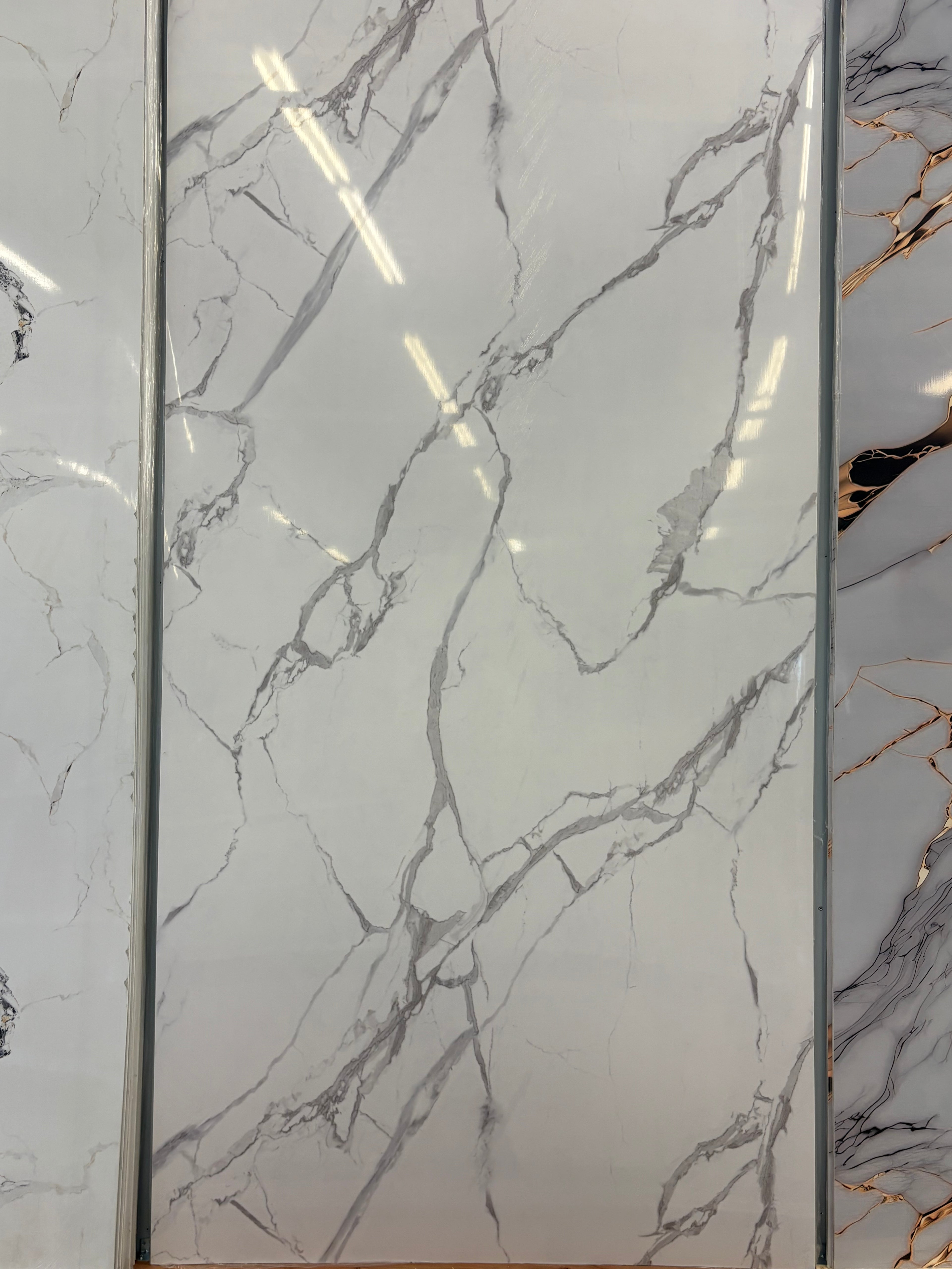 Panneau PVC imitation marbre 4 pieds x 8 pieds - FM 2