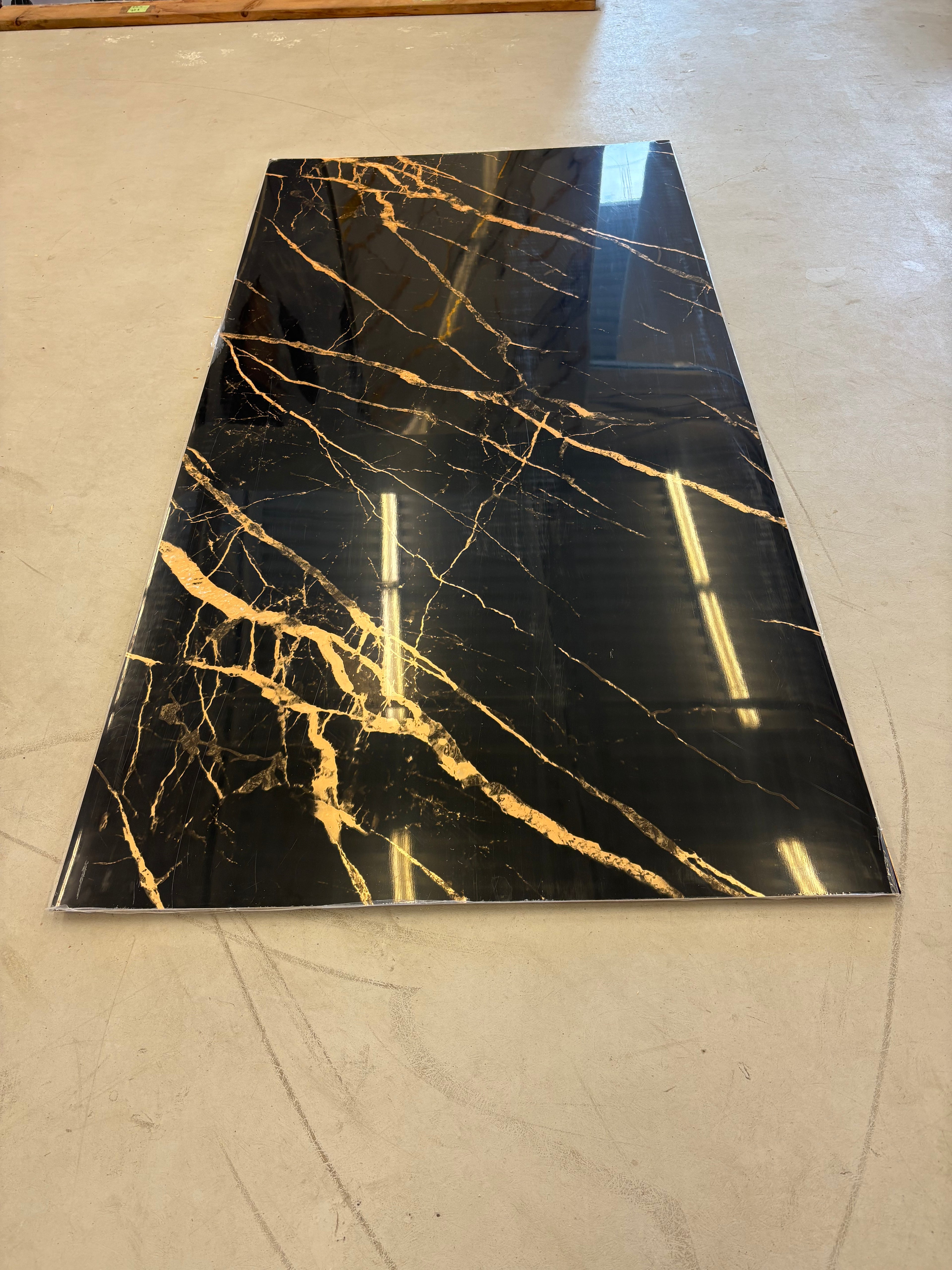 Panneau PVC imitation marbre 4 pieds x 8 pieds - FM 16